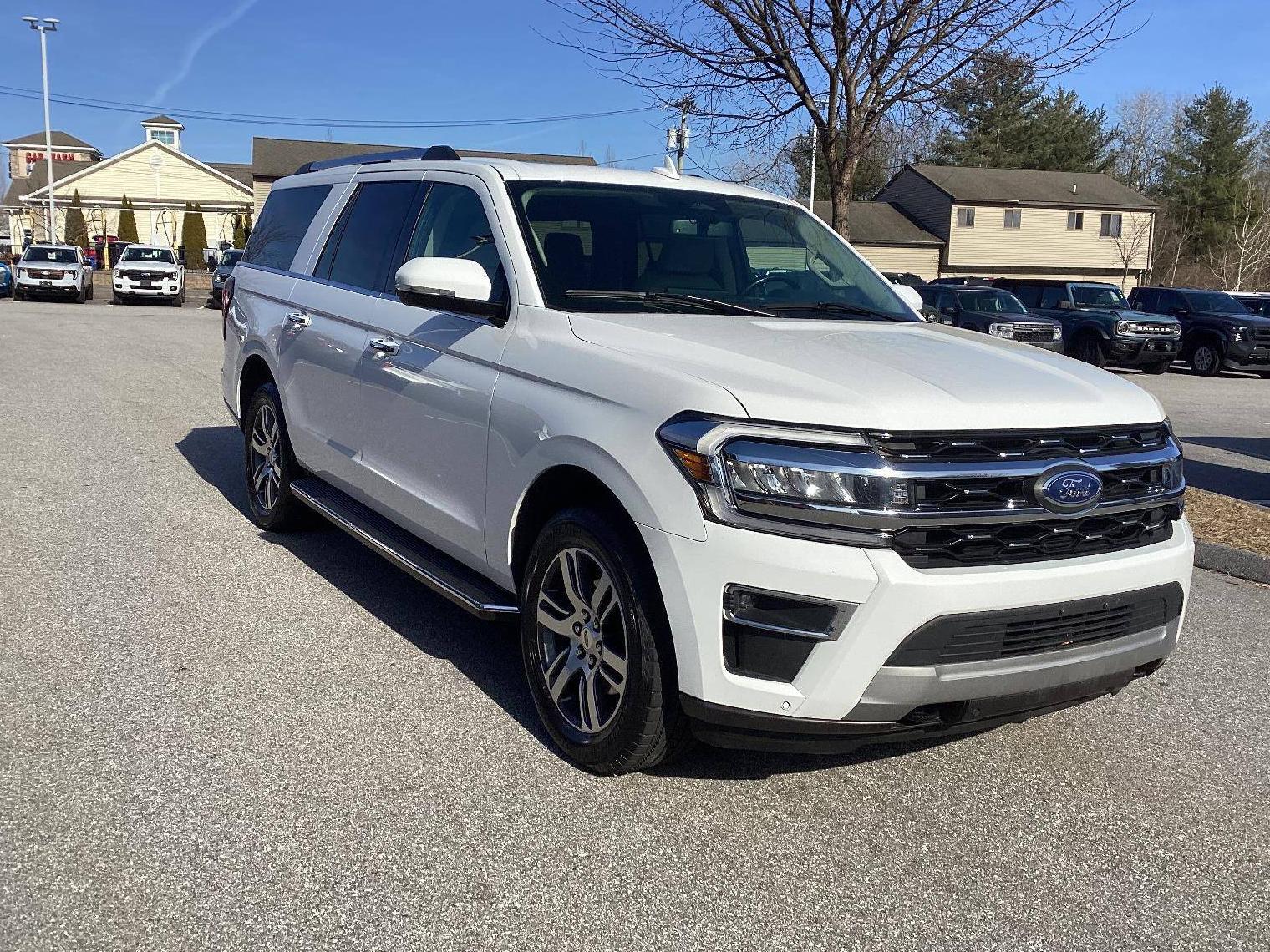 FORD EXPEDITION MAX 2023 1FMJK2A84PEA03152 image